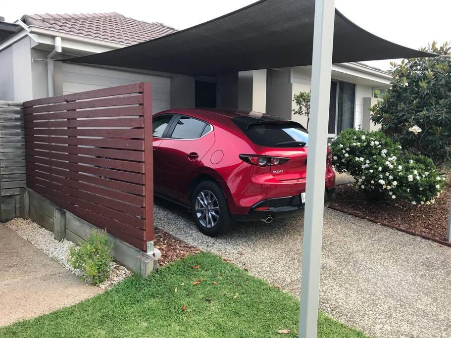 Entire House Near North Lakes, Brisbane, Australia Griffin Eksteriør bilde